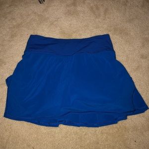 ★★ LULU LEMON SKORT ★★